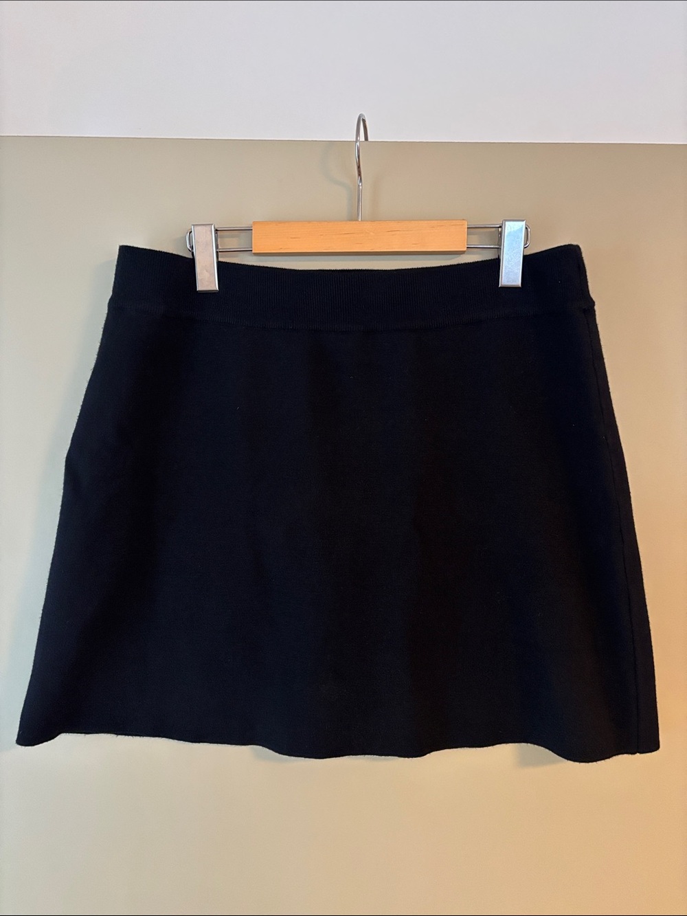 Frank And Oak Black Knit mini skirt L - Minimalist Essential